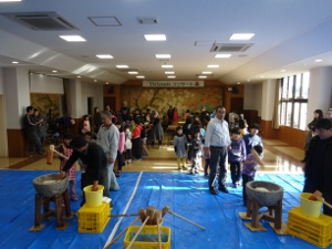 2013.12.22mochitsuki-4.JPG